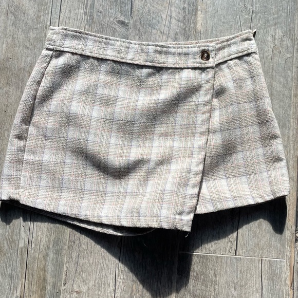 Forever 21 Dresses & Skirts - Forever 21 Skort Size M